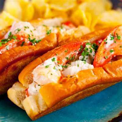  Lobster Roll: Un'Esplosione di Sapori Freschi e Cremosi da Gustare sulla Costa del Maine!